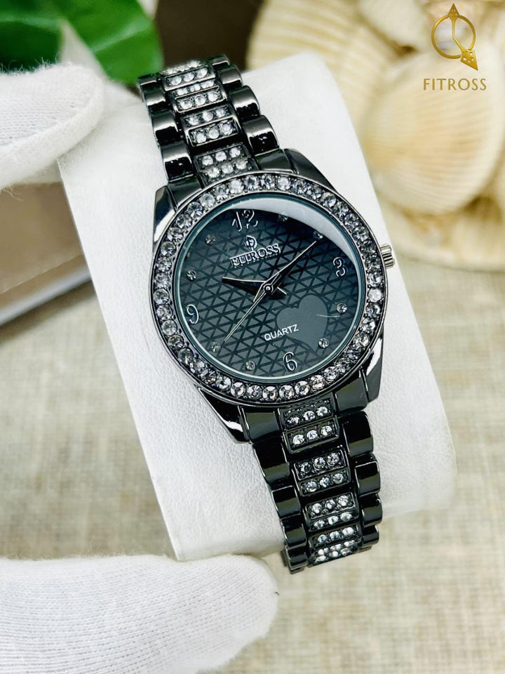 Stylish Women's Quartz Watch - Water Resistant - 1 Pc Silver Chain Strap